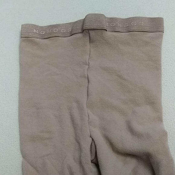 Over-the-boot figure skating tights - Picture 3 of 4